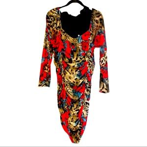 Plus size stretchy dress with sheer sleeves